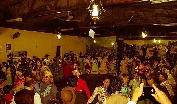 Baile a moda Antiga Pampa